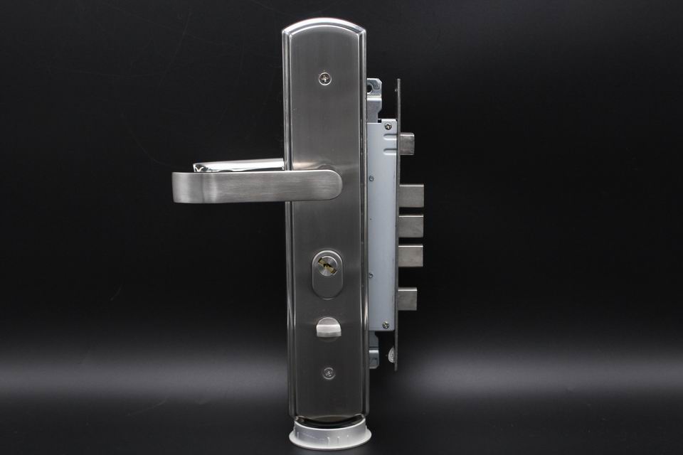 Supply all kinds of pin code door lock,marine sliding door lock,stainless steel door lock